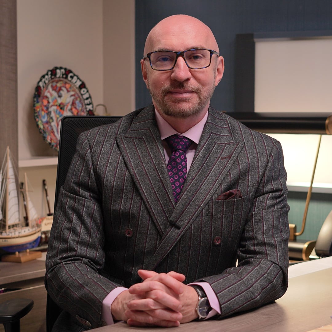 Prof. Dr. Can Öbek -Üroloji& Üroonkoloji Uzmanı